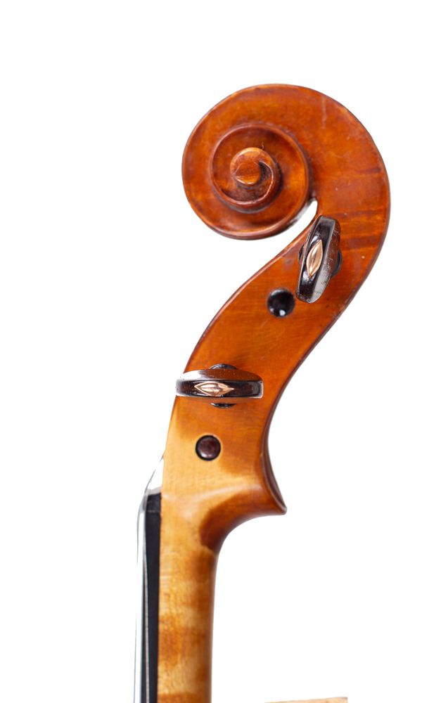 A violin by Wilfred White, Pudsey, 1984 - scroll