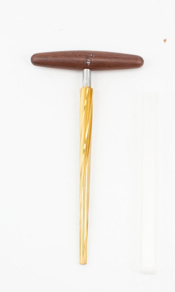 A spiral cello peg reamer 1:25, branded Herdim