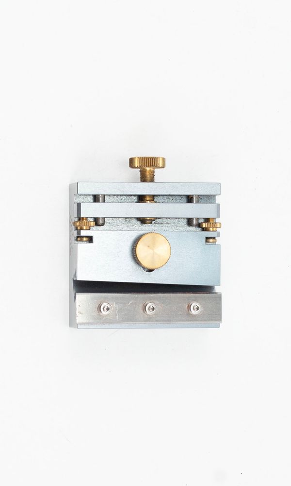 A peg shaver, branded Herdim