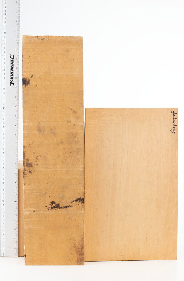 Four pieces of wood, Jelatong