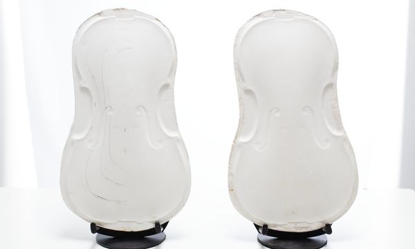 Six Del Gesù violin plaster casts
