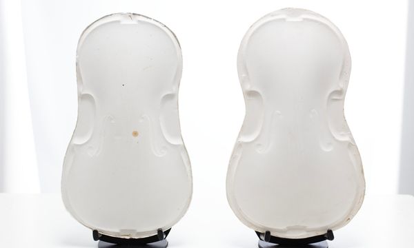 Seven Stradivari violin plaster casts - Photo 2