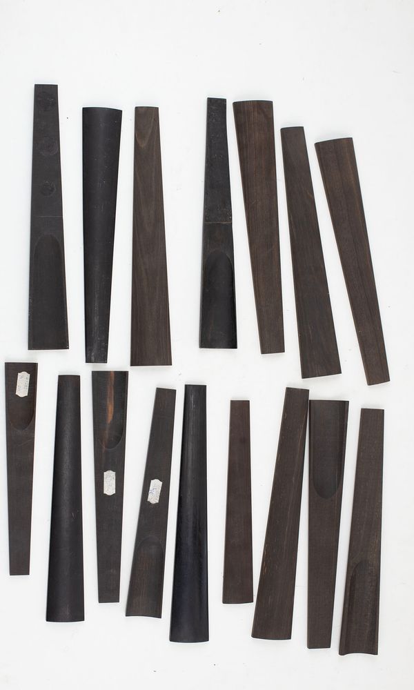 A small quantity of fingerboards, mixed sizes