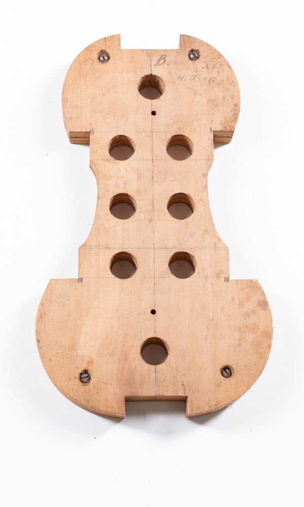 A violin mold