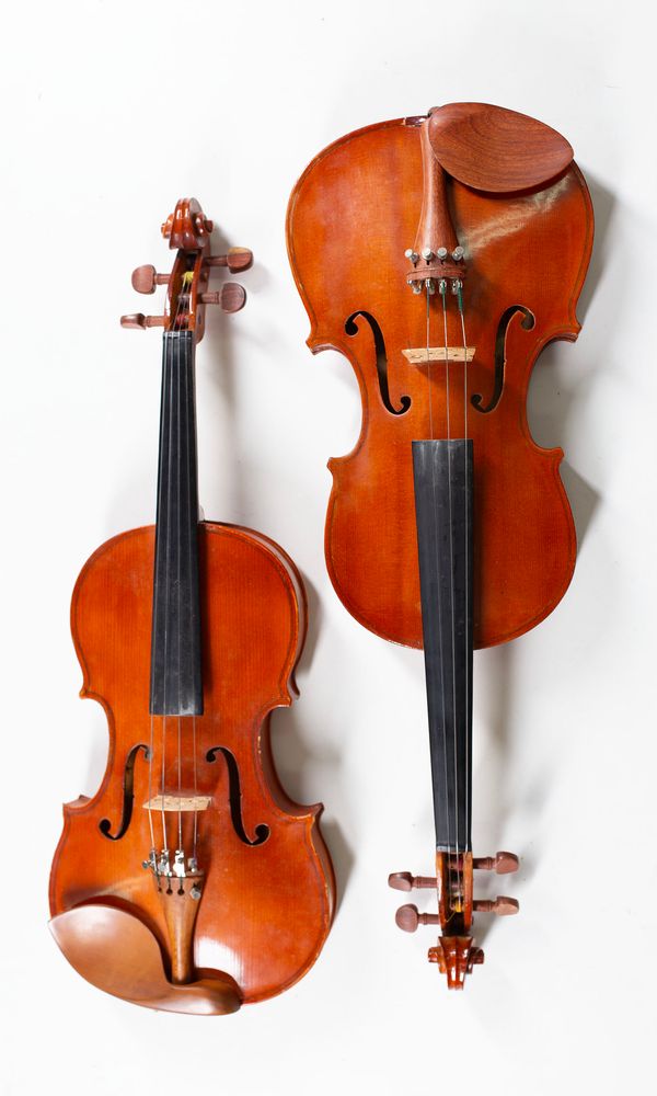 Five violins, varying sizes