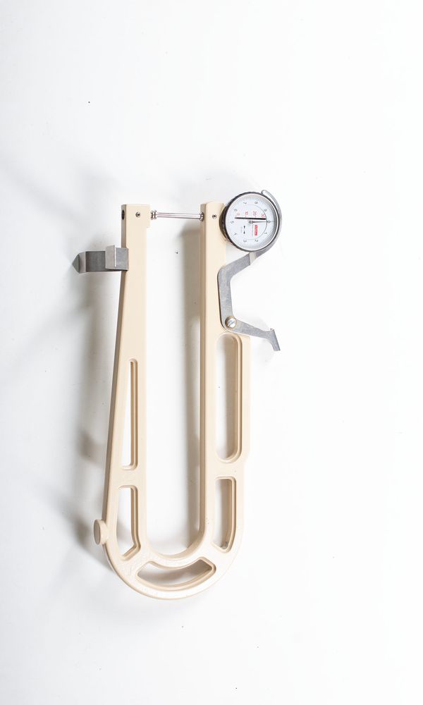 A thickness gauge