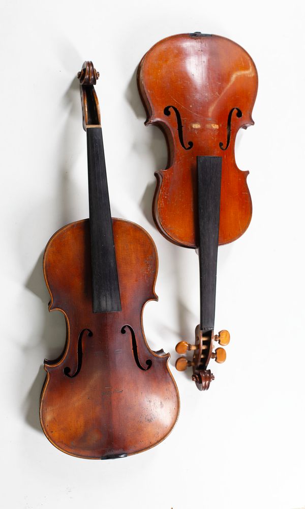 Two violins, varying sizes