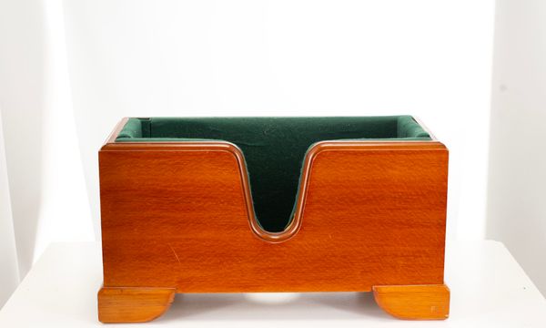 A cello stand box