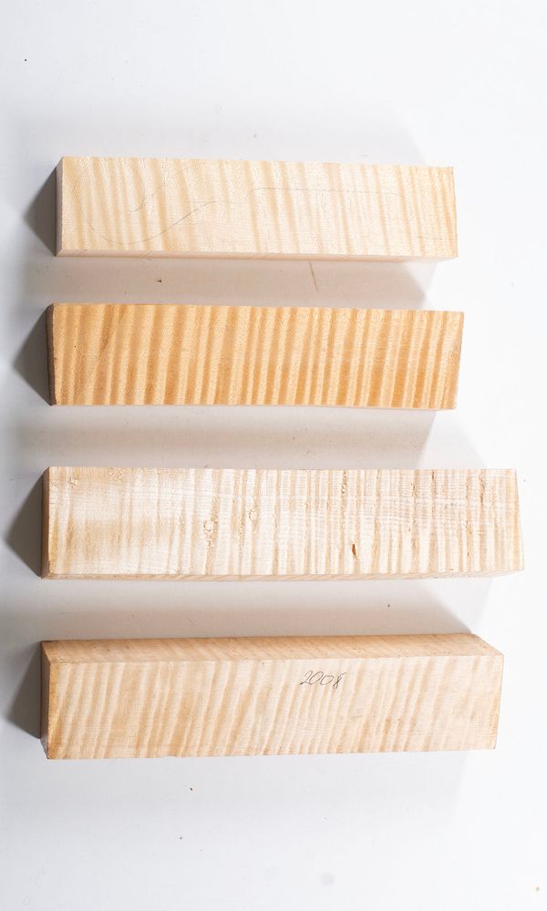 Ten maple neck/scroll blanks - Photo 2