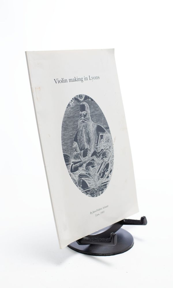 Violin making in Lyons