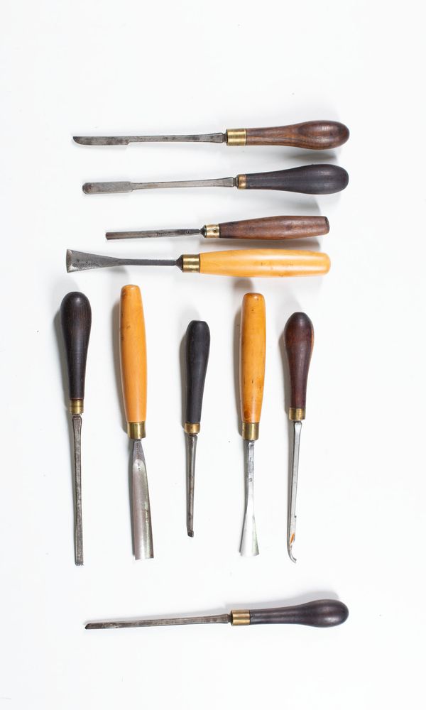 Ten chisels / gouges