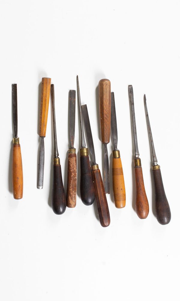 Ten chisels / gouges