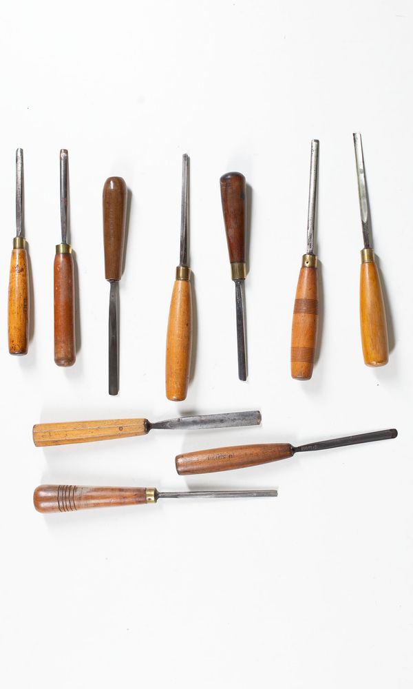 Ten chisels / gouges