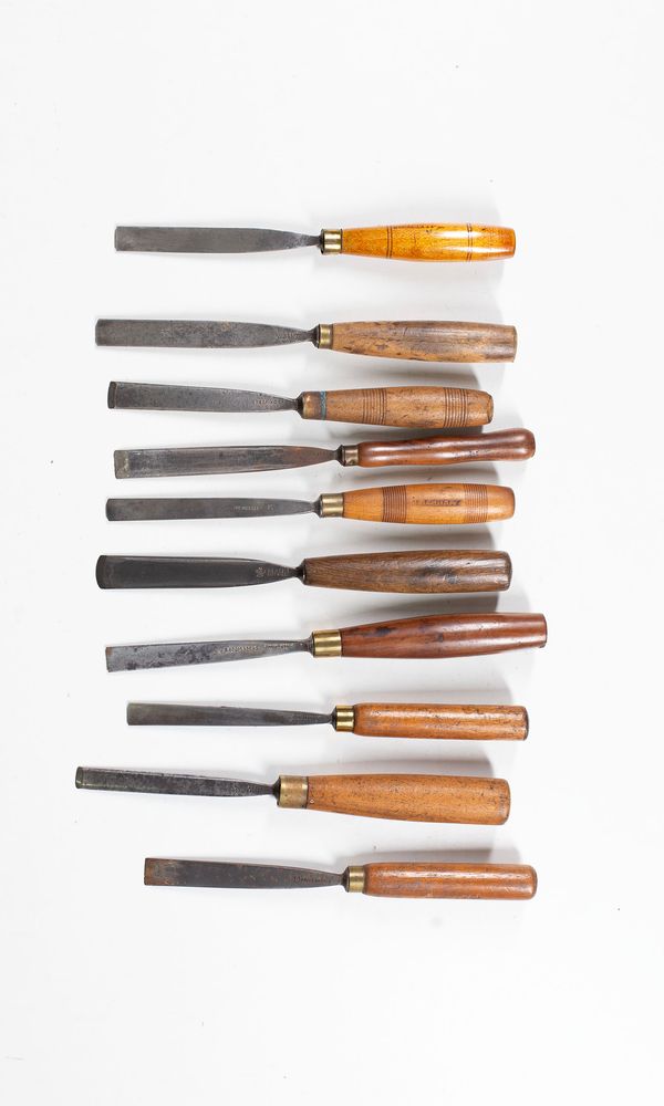 Ten chisels / gouges