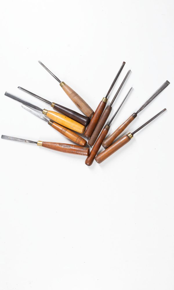 Ten chisels / gouges