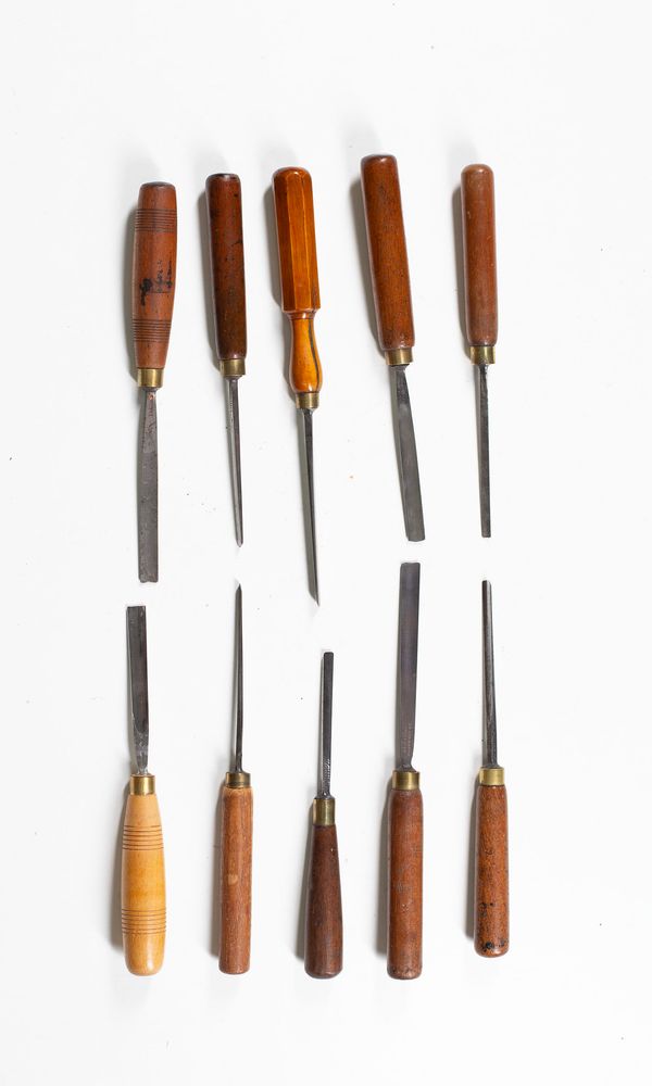 Ten chisels / gouges