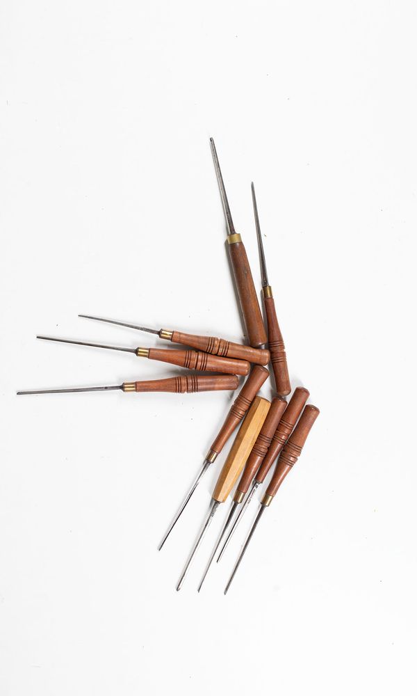 Ten chisels / gouges