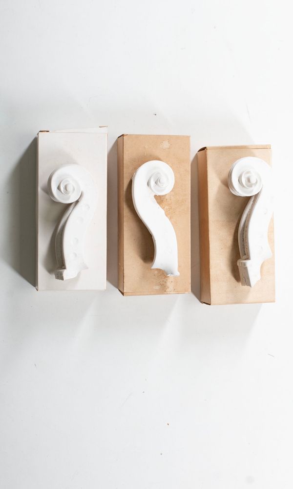 Three scroll casts