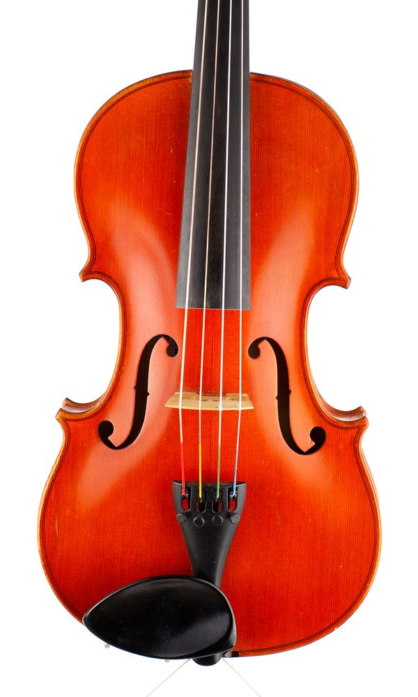 A viola, labelled Franz Sandner