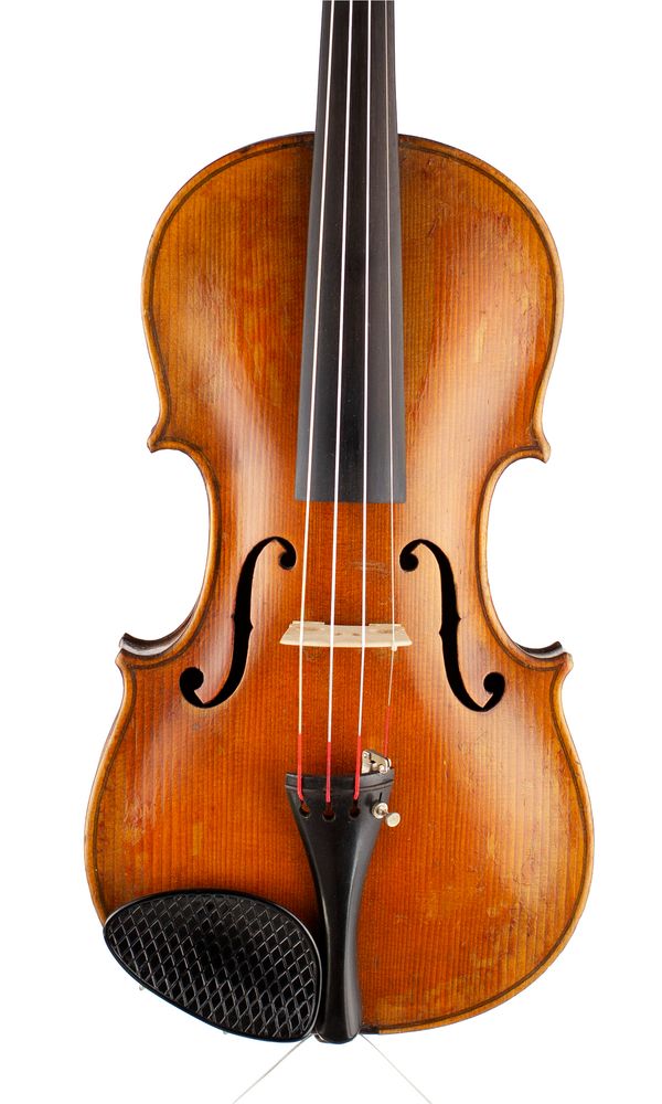 A violin, labelled Dearlove