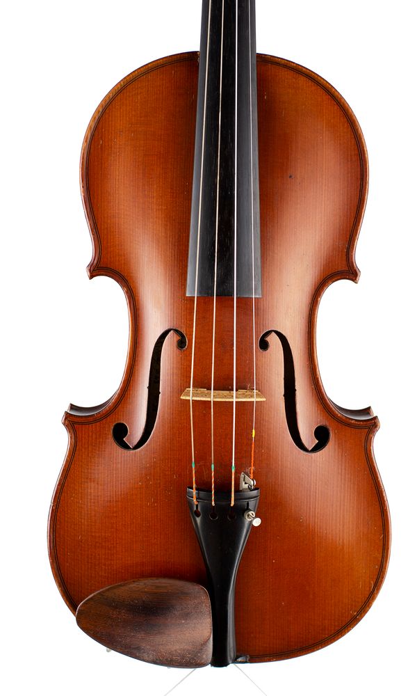 A violin, labelled Maroellus Robin