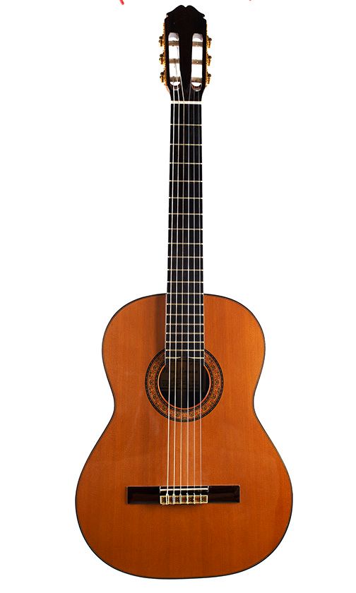 A Manuel Raimundo 140 classical guitar