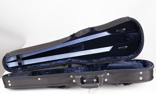 A Gewa 4/4 size violin case