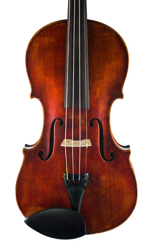 A violin labelled Tommaso Carcassi