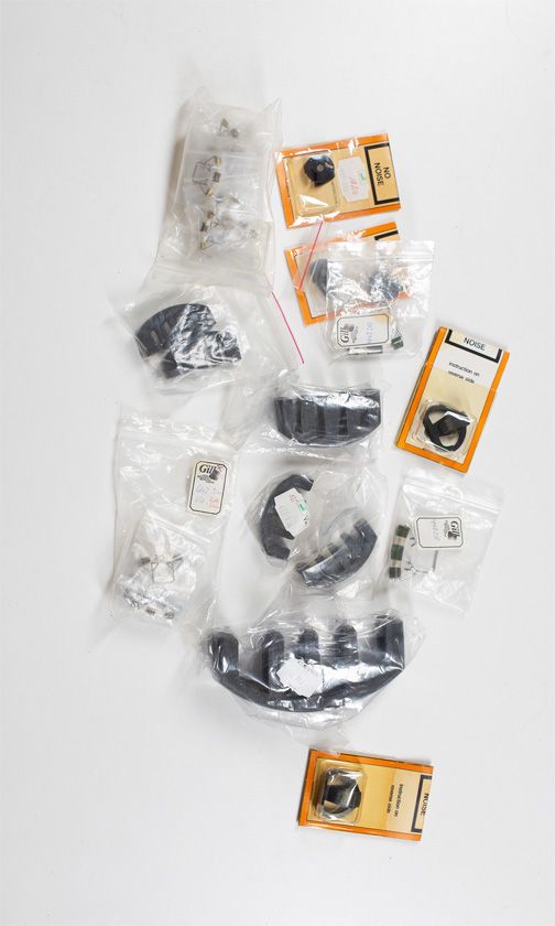 One bass mute, five cello mutes and five violin mutes