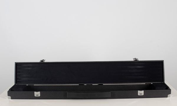 A six-slot bow case