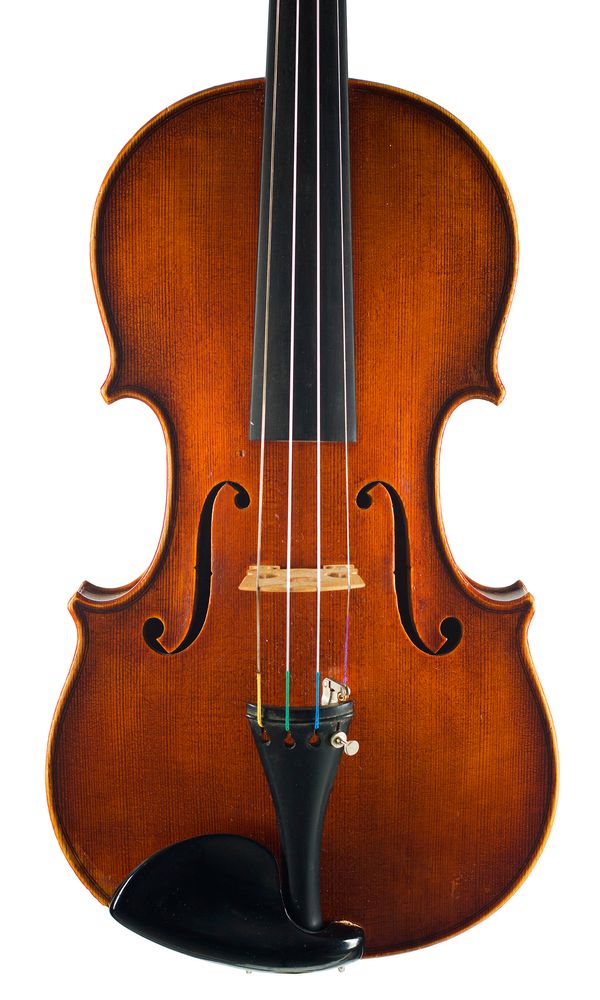 A violin by Wilhelm Paul Kunze, Gravenhage, 1932