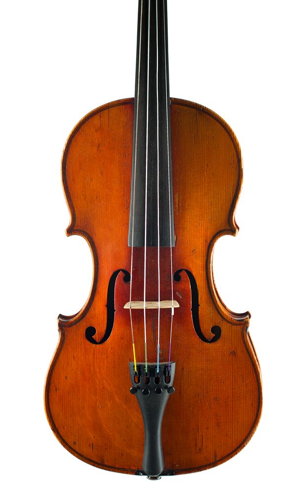 A small violin labelled Le Parisien