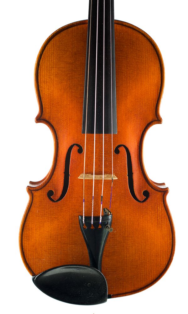 A violin labelled Constantinus Celanius