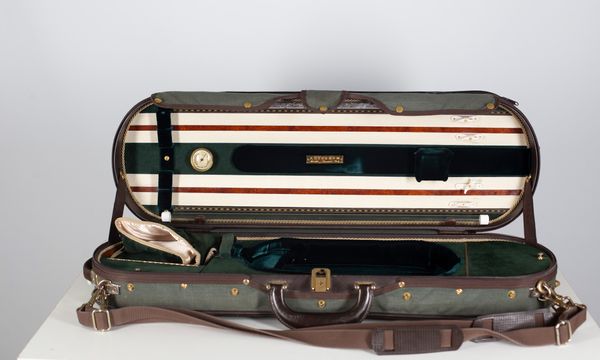 A Musafia violin case