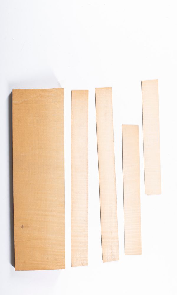 Maple wood for violin, with ribs