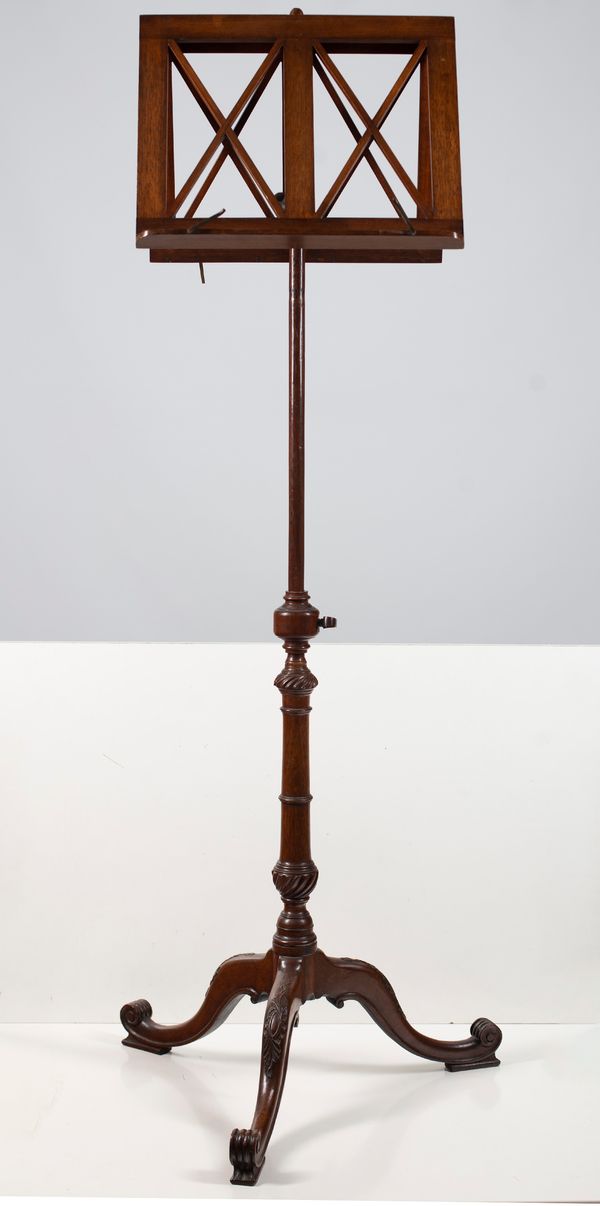 A mahogany, duet music stand