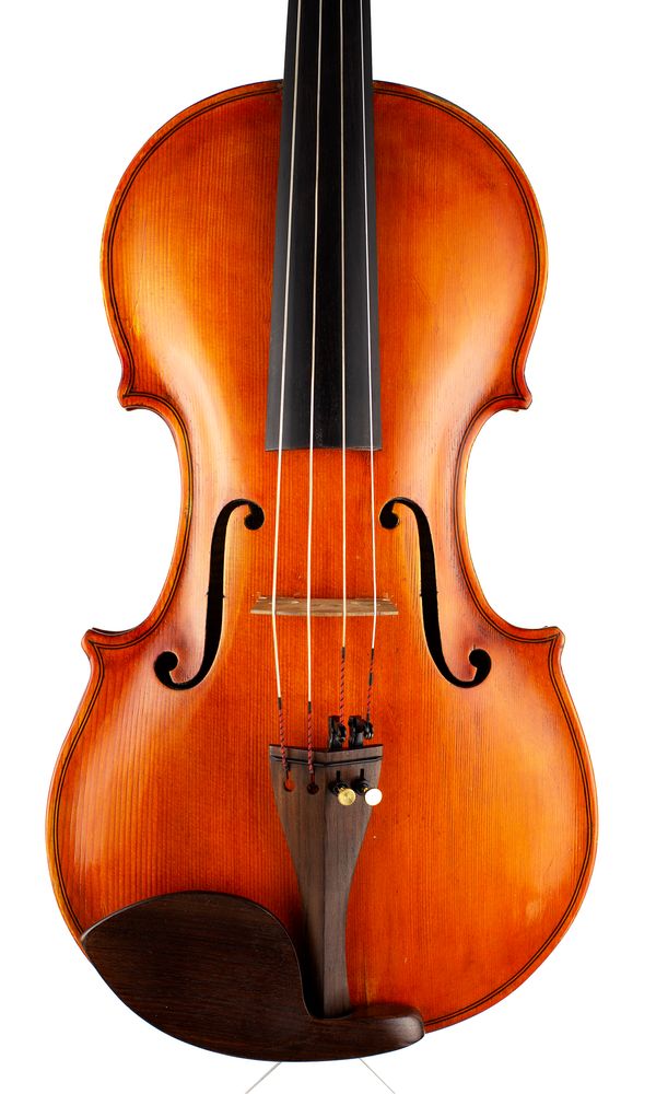 A viola, 20th Century