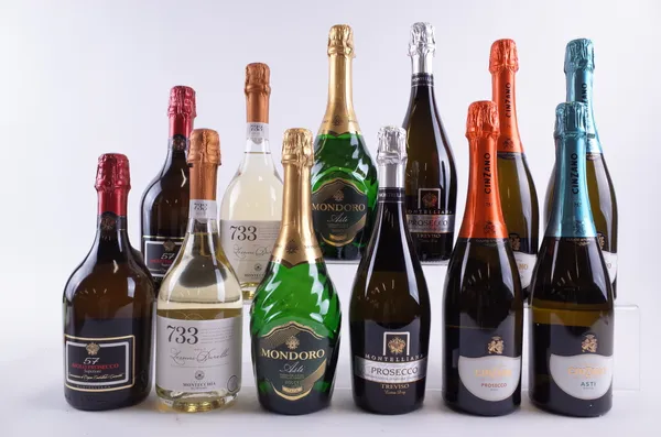 12 BOTTLES ITALIAN SPARKLING WINE