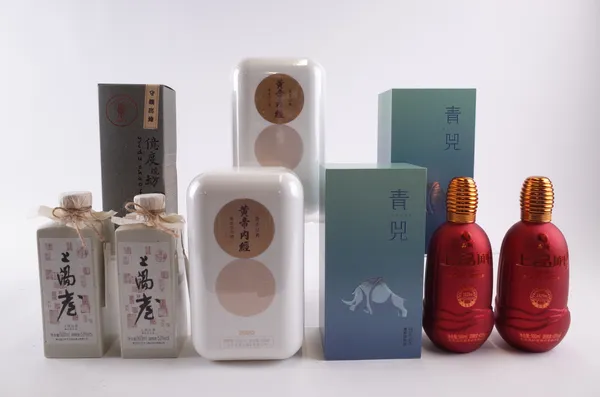 9 BOTTLES BAIJIU