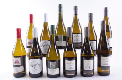 TWELVE BOTTLES CANADIAN WHITE WINE
