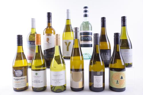 TWELVE BOTTLES AUSTRALIAN WHITE WINE