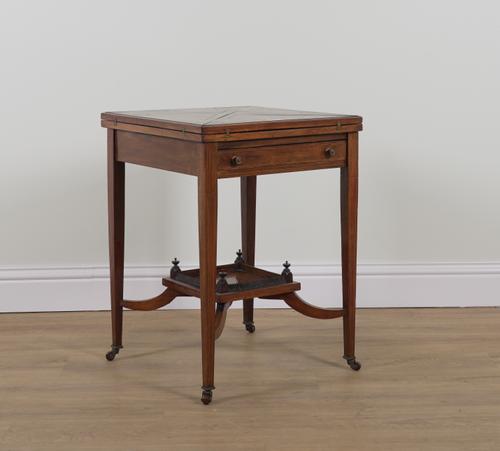 AN EDWARDIAN ROSEWOOD INLAID ENVELOPE CARD TABLE