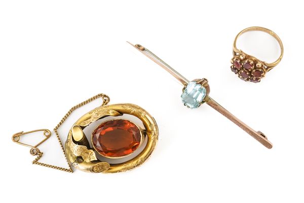 A RING AND TWO BROOCHES (3)