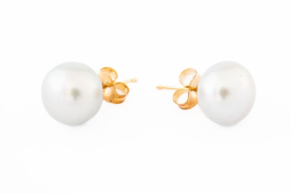 A PAIR OF CULTURED PEARL EARSTUDS