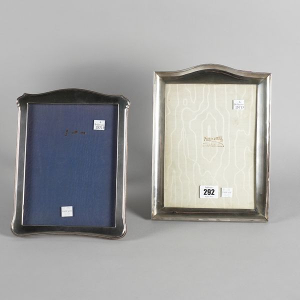 TWO SILVER MOUNTED SHAPED RECTANGULAR PHOTOGRAPH FRAMES (2)