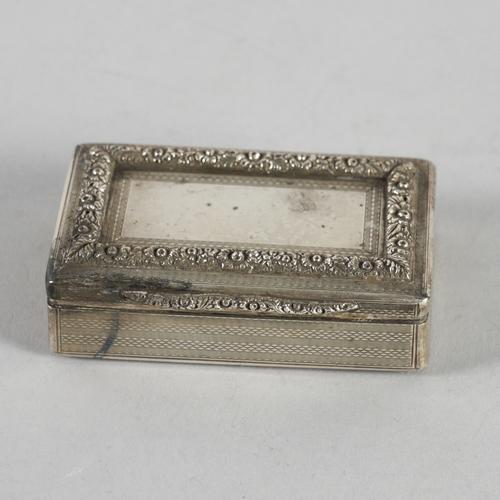 A SILVER RECTANGULAR SNUFF BOX