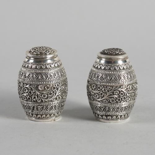 A PAIR OF ASIAN PEPPERETTES (2)