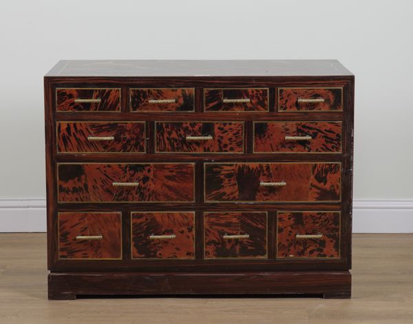 A MID 20TH CENTURY FAUX TORTOISE SHELL INLAID CHEST OF THIRTEEN DRAWERS