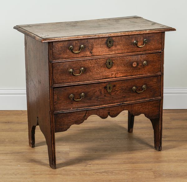 AN UNUSUAL PROVINCIAL 18TH CENTURY OAK THREE DRAWER CHEST