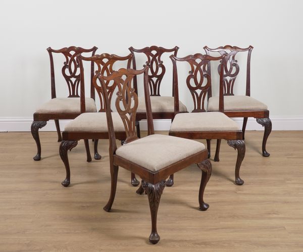 A SET OF SIX 18TH CENTURY MAHOGANY DINING CHAIRS (6)